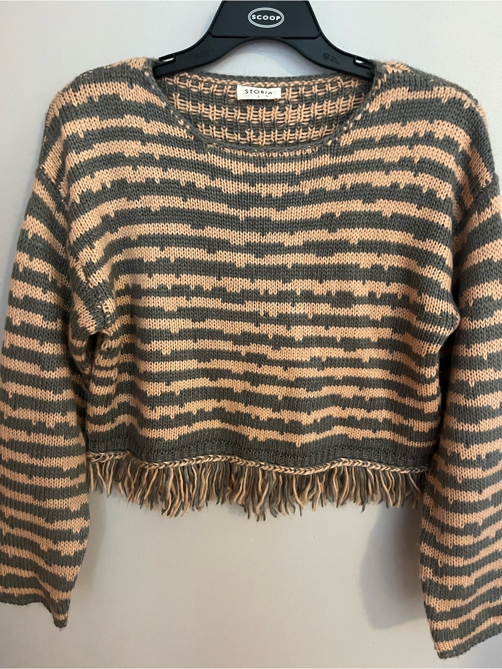 Storia Striped Fringe-Hem Cropped Sweater - Taupe & Gray